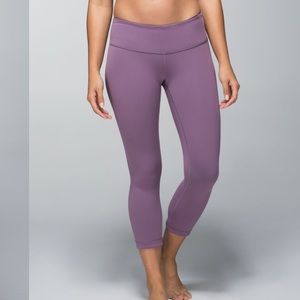 LULULEMON WUNDER UNDER CROP (REVERSIBLE)